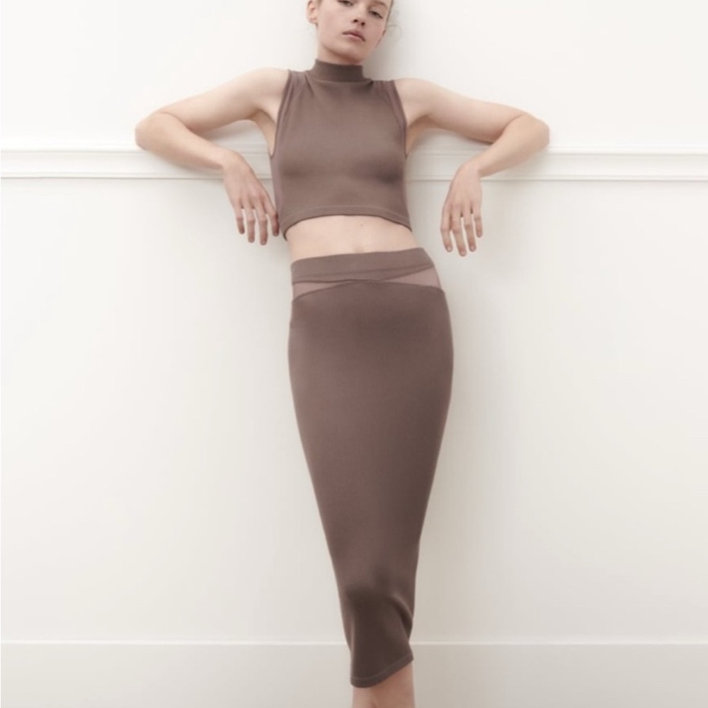Elegant Taupe Midi Skirt